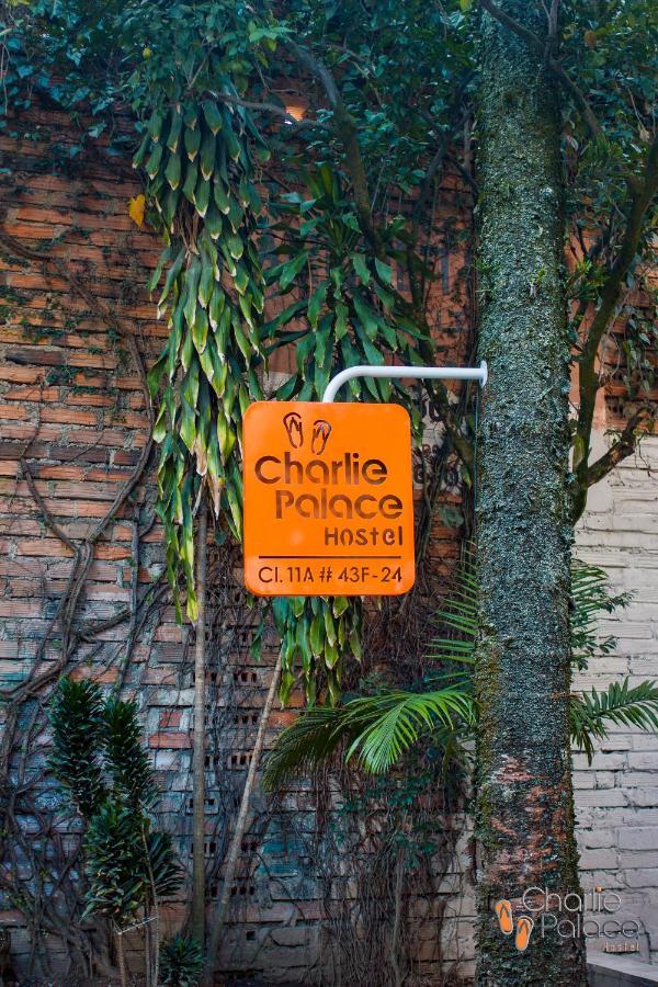 ميديلين Charlie Palace Hostel المظهر الخارجي الصورة
